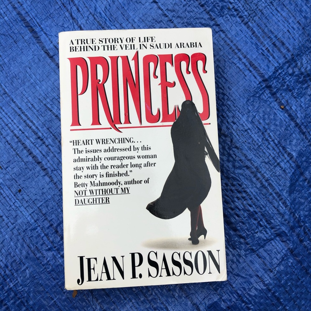 Books - Picture 8 of 16